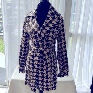 Vertigo Paris double-breasted brown/Tan houndstooth lightweight coat